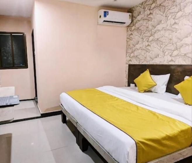 Hotel Jee, Varanasi Exterior photo
