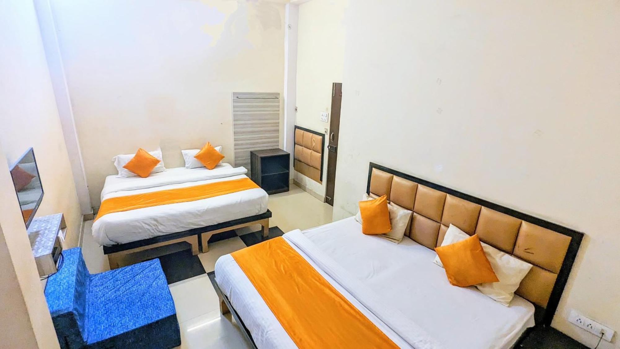 Hotel Jee, Varanasi Exterior photo
